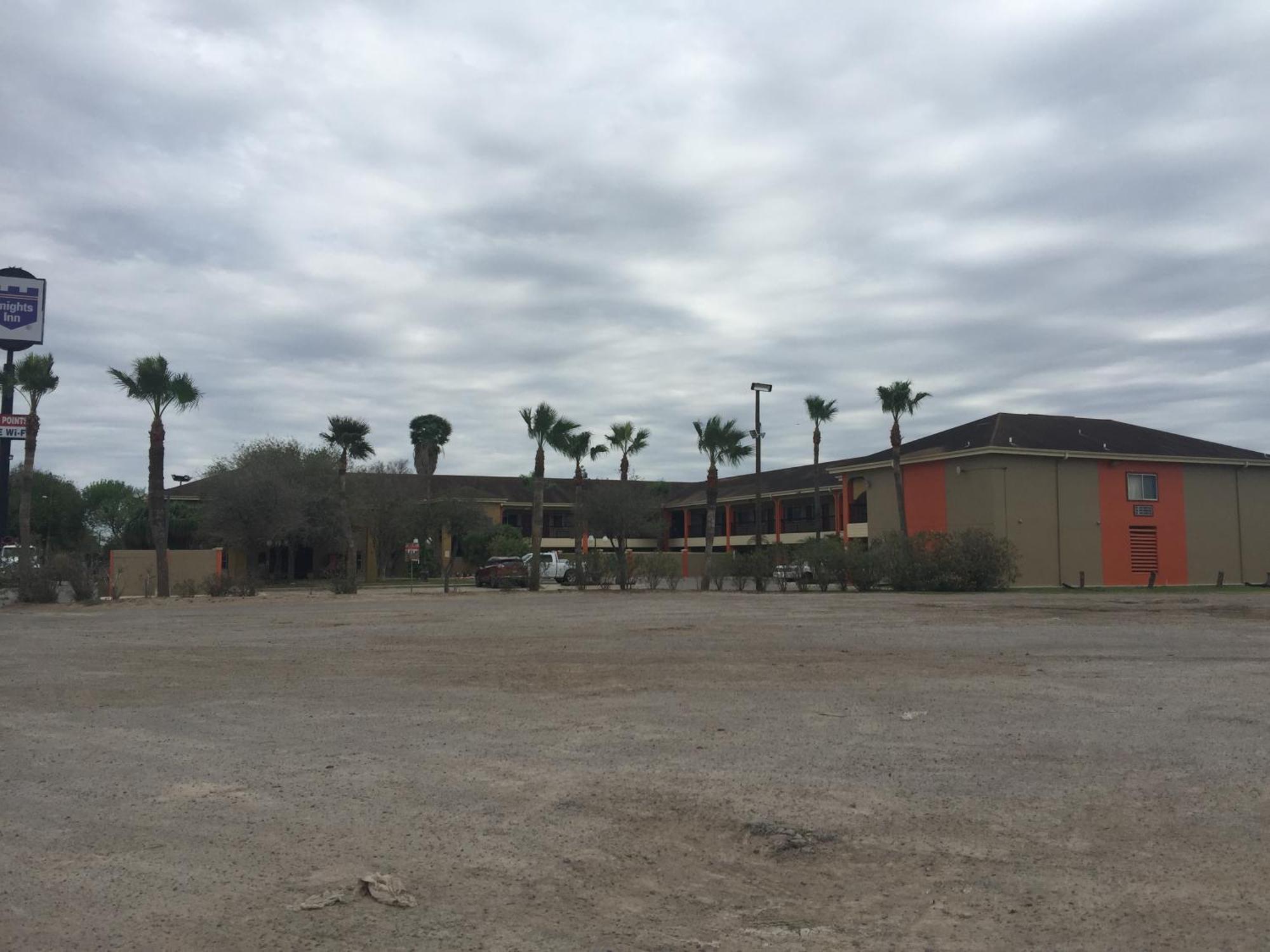 Texas Inn And Suites City Center At University Dr. Edinburg Zewnętrze zdjęcie
