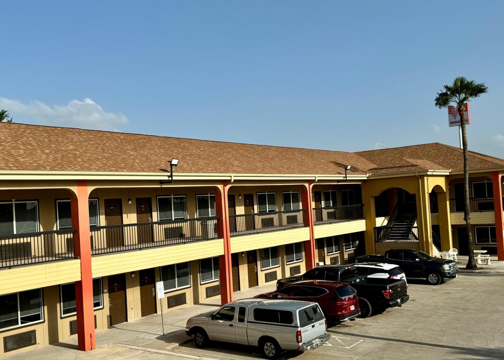 Texas Inn And Suites City Center At University Dr. Edinburg Zewnętrze zdjęcie