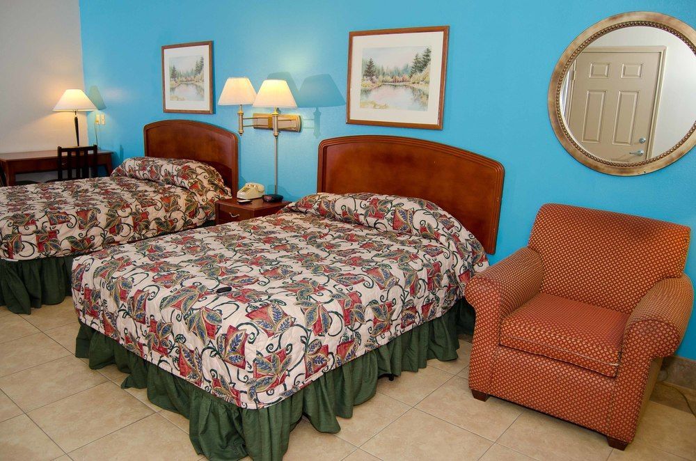 Texas Inn And Suites City Center At University Dr. Edinburg Zewnętrze zdjęcie